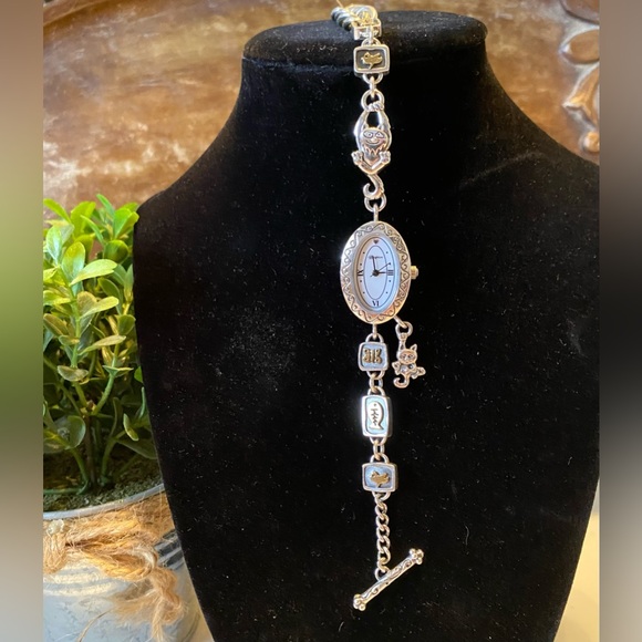 🐈⬛Brighton Silver ‘Pedigree Cat’ Watch - Picture 4 of 12